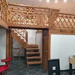 Tiszavirag Panoramahaz アパート セゲド