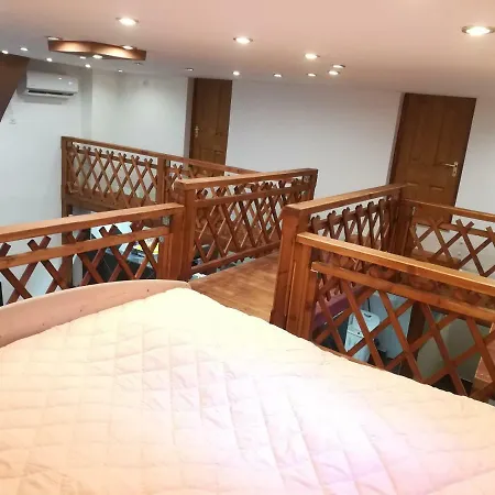 Tiszavirag Panoramahaz Апартаменты Сегед